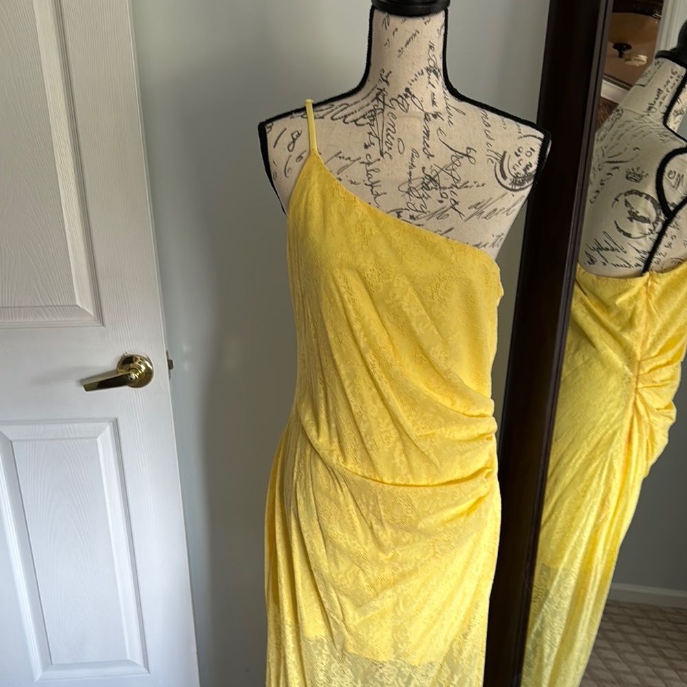 Elegant Yellow One Shoulder Dress